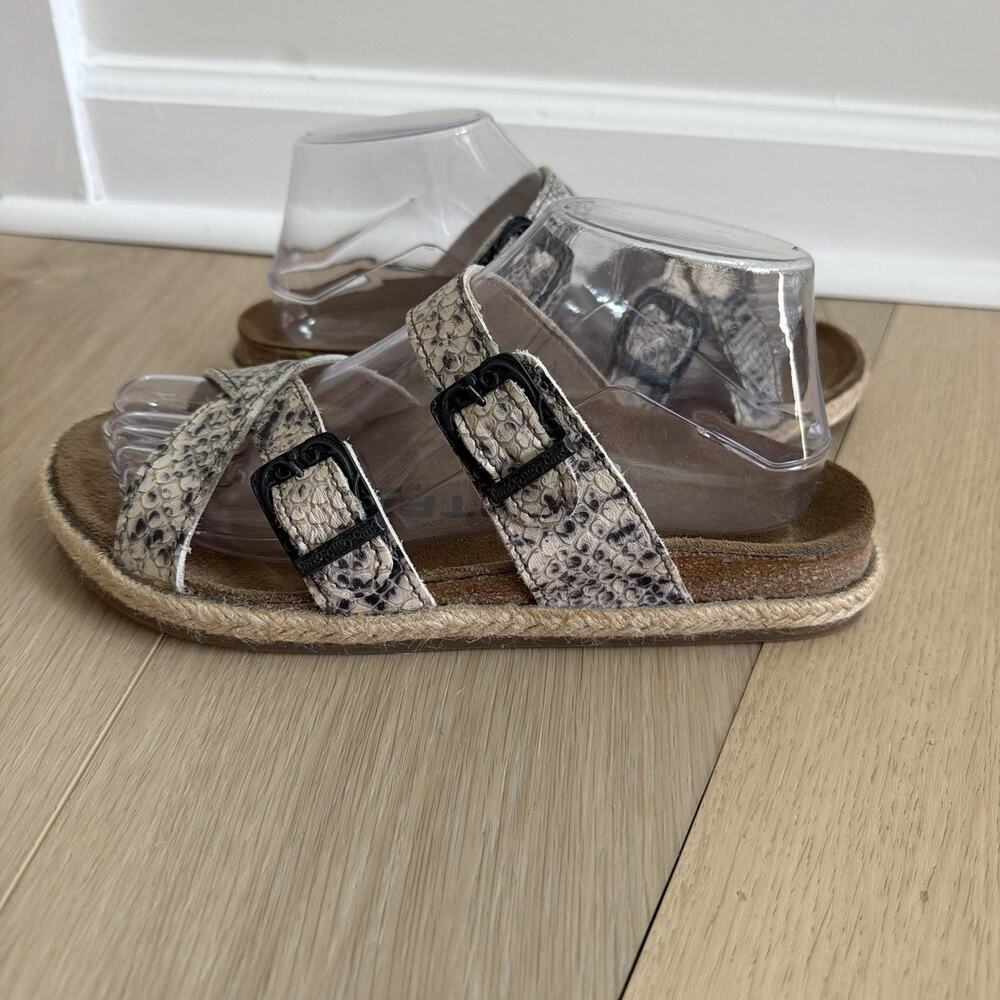 Tatami Birkenstock Snakeskin Print Sandals EU Size 37